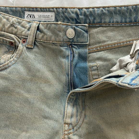 Mid-Rise Boot-Cut Jeans — Size 6, Zara - Picture 2 of 7